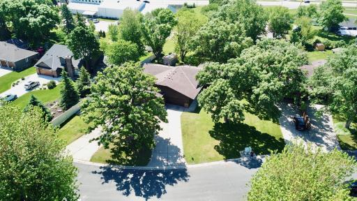 1252 Rolling Oaks Lane NW, Hutchinson, MN 55350