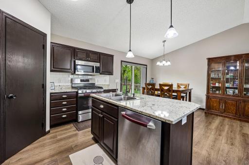 17640 89th Avenue N, Maple Grove, MN 55311