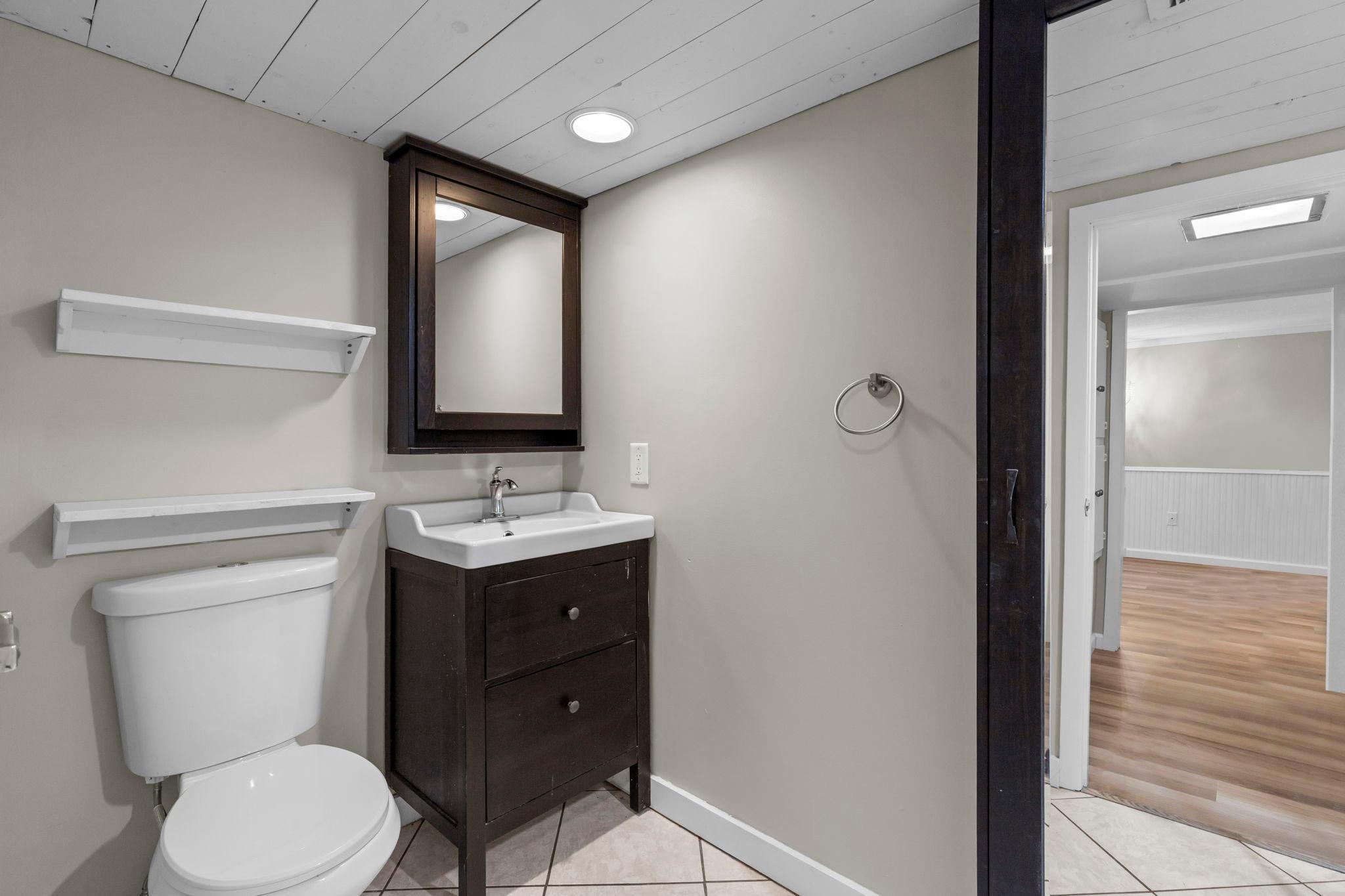 38-web-or-mls-1820 Oak St-120 - Copy.jpg