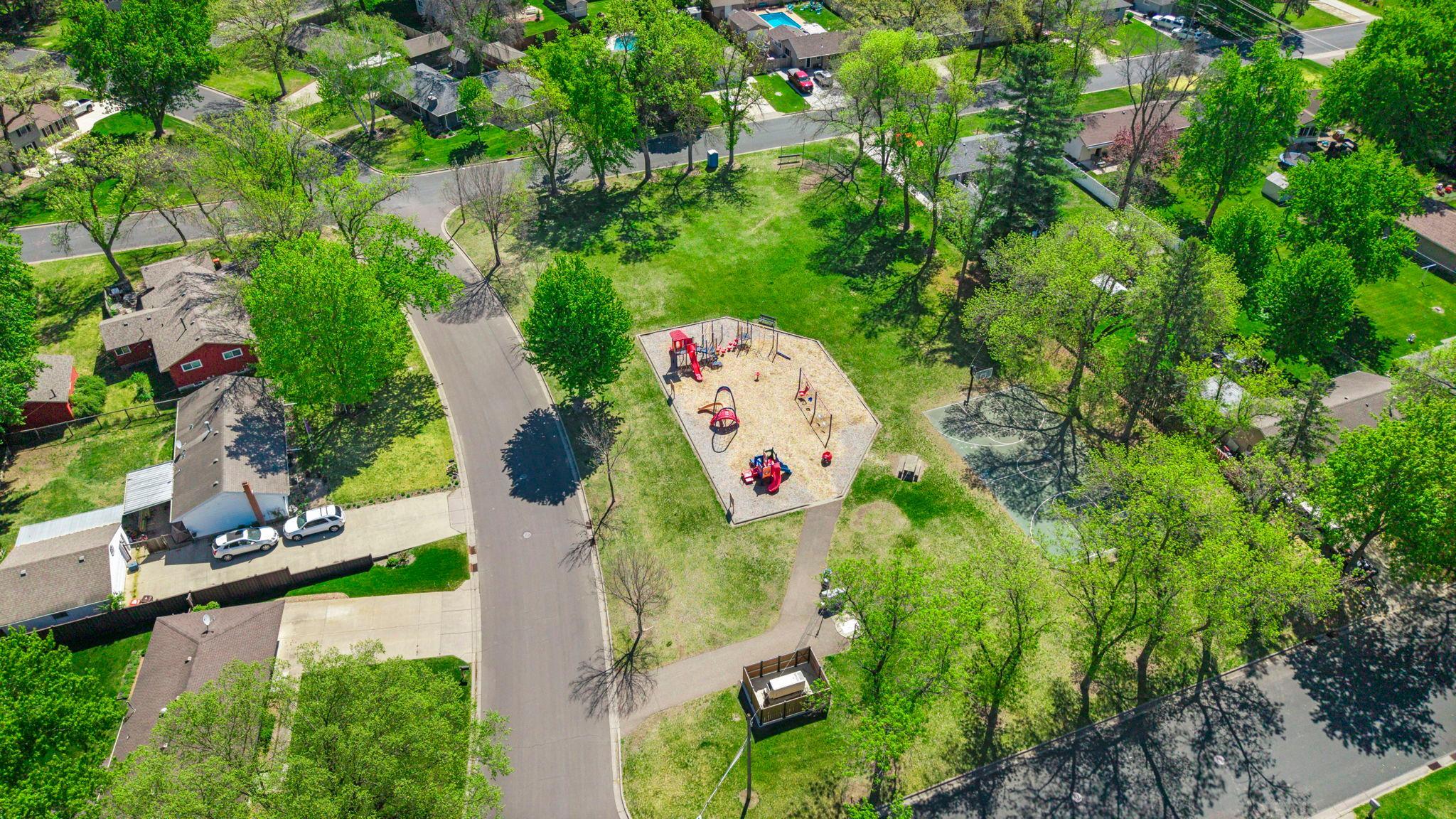 53-web-or-mls-1820 Oak St-150.jpg