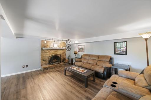 14184 Ash Circle NE, Prior Lake, MN 55372