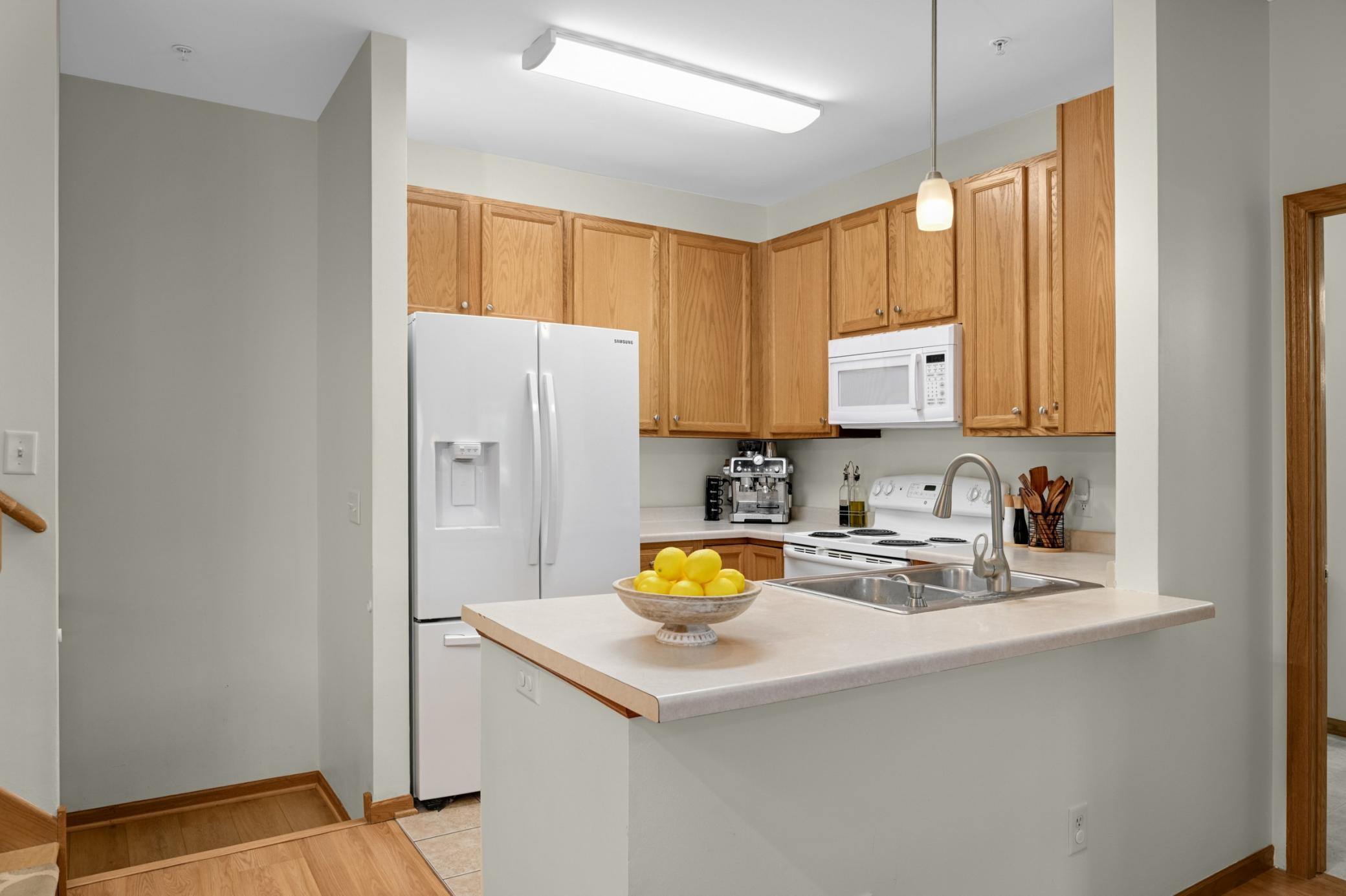 Nice 42 inch upper cabinets for storage and great counterspace