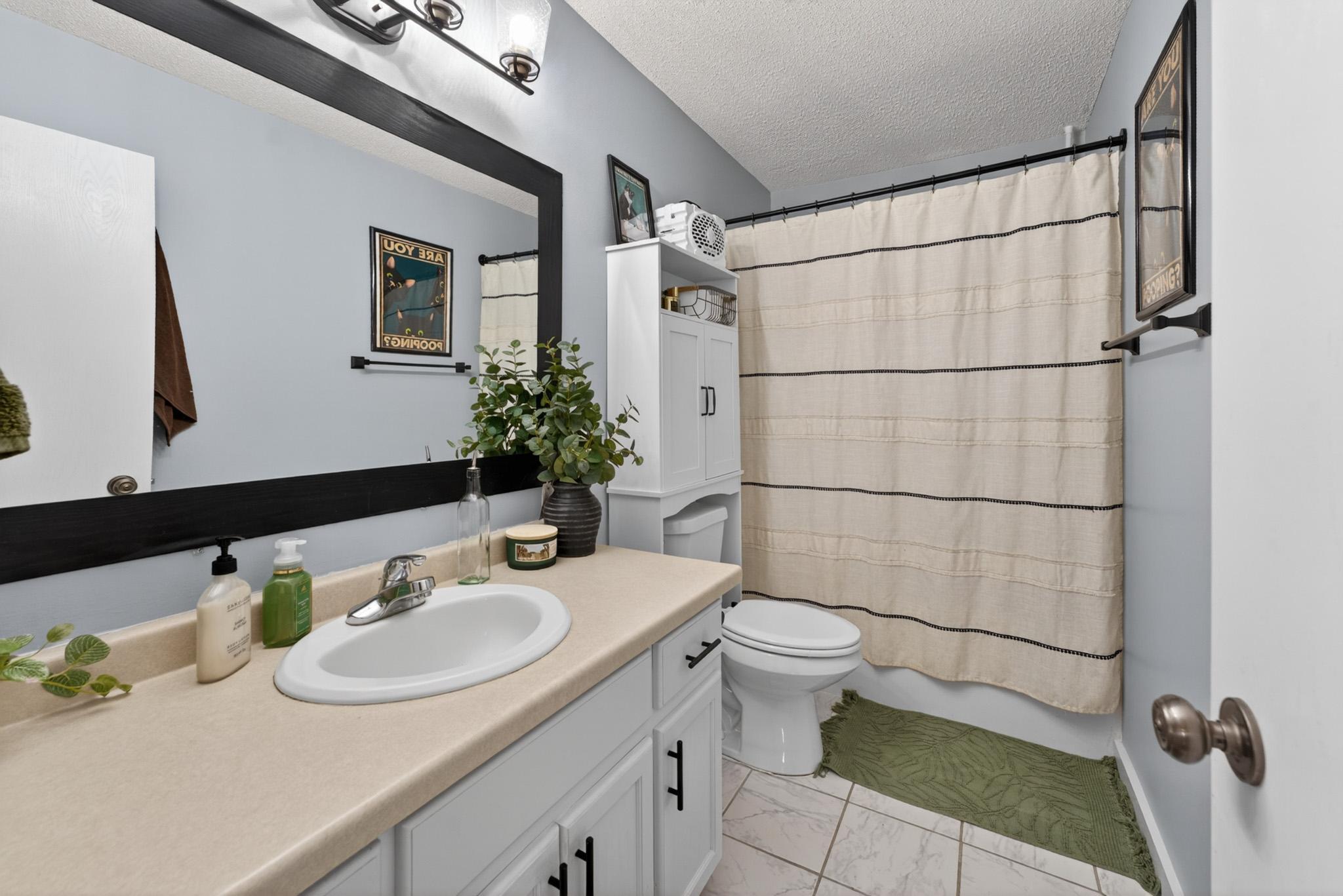 Main level full bathroom