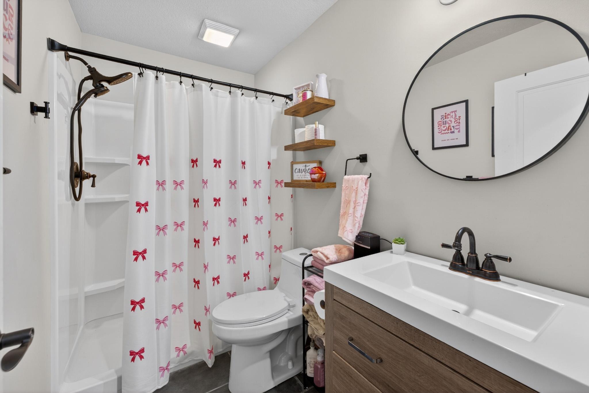 Lower level 3/4 bath