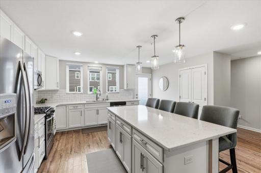 775 Midtown Lane, Saint Paul, MN 55112