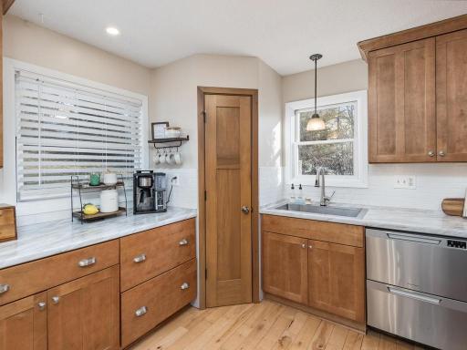 1036 Sunny Ridge Drive, Carver, MN 55315