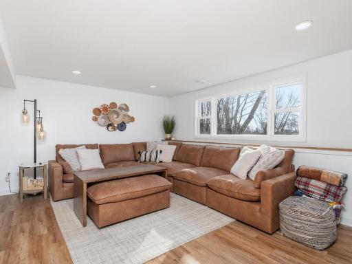 1036 Sunny Ridge Drive, Carver, MN 55315
