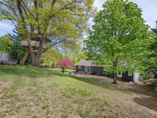 1036 Sunny Ridge Drive, Carver, MN 55315