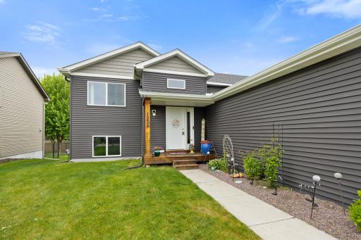 1335 Waters Way, Watertown, MN 55388