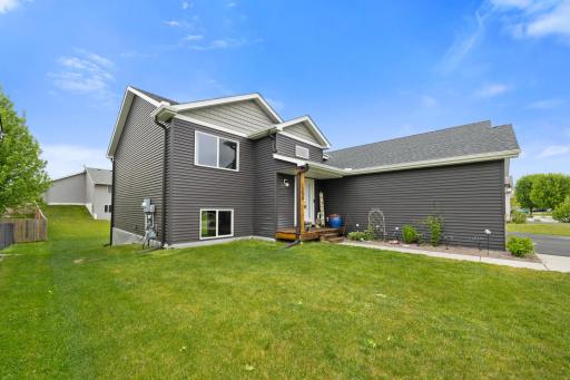 1335 Waters Way, Watertown, MN 55388