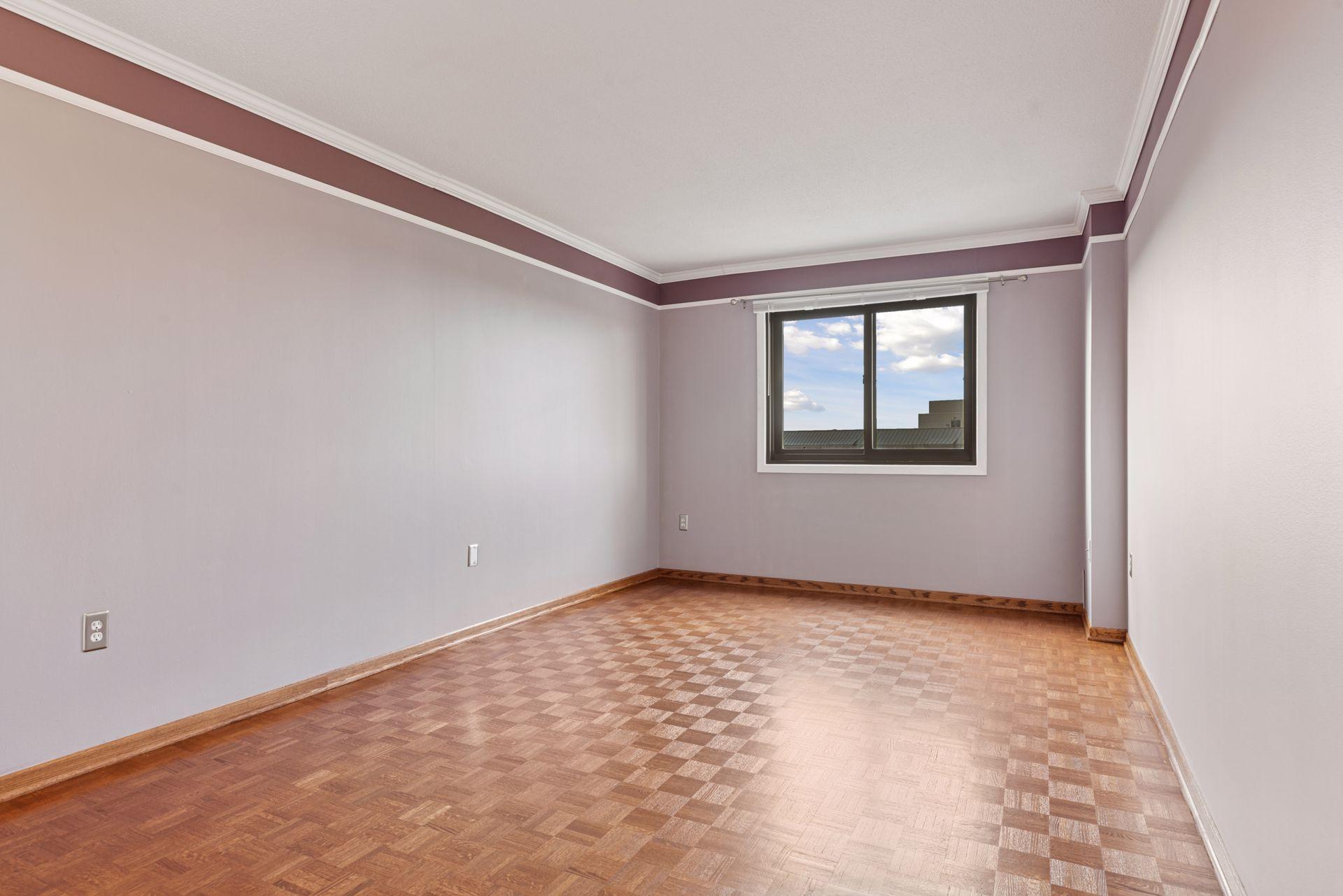 Large bedroom