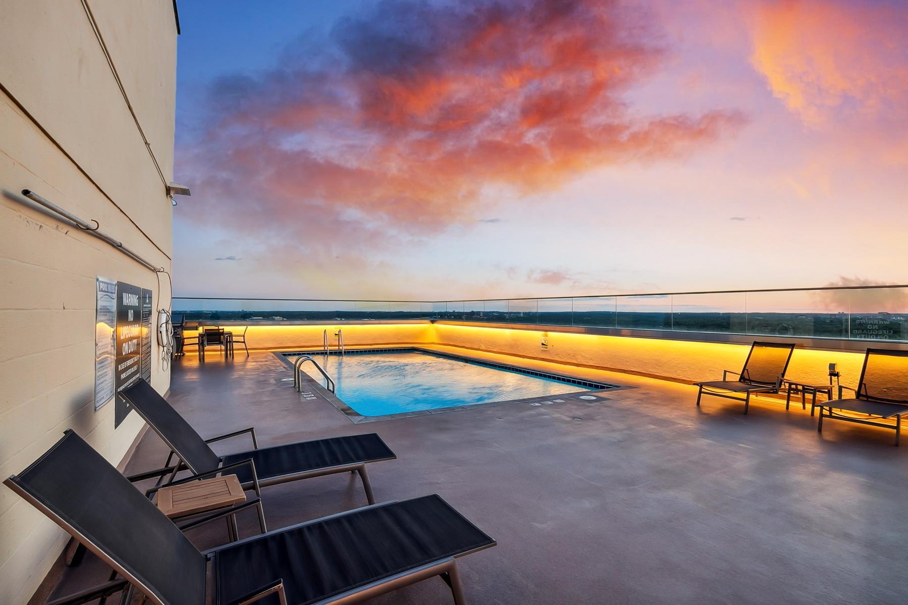 400 pool with breathtaking evening sky.jpeg