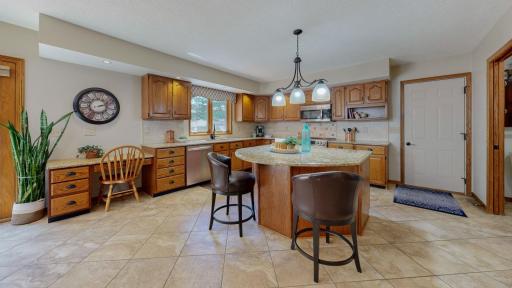 645 Farr Court, Eau Claire, WI 54701