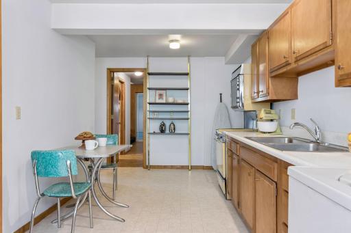 Lower Level Kitchen - 0048.jpg