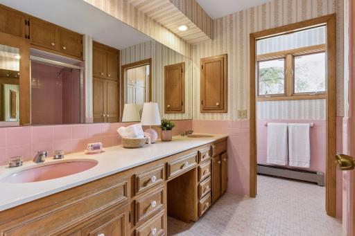 The Second Floor Pink Bathroom - 003