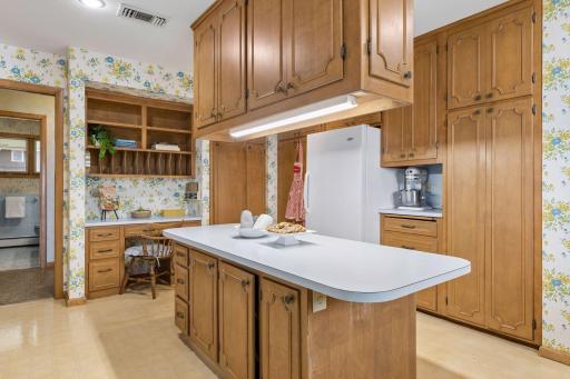 Kitchen Center Island - 0011.jpg