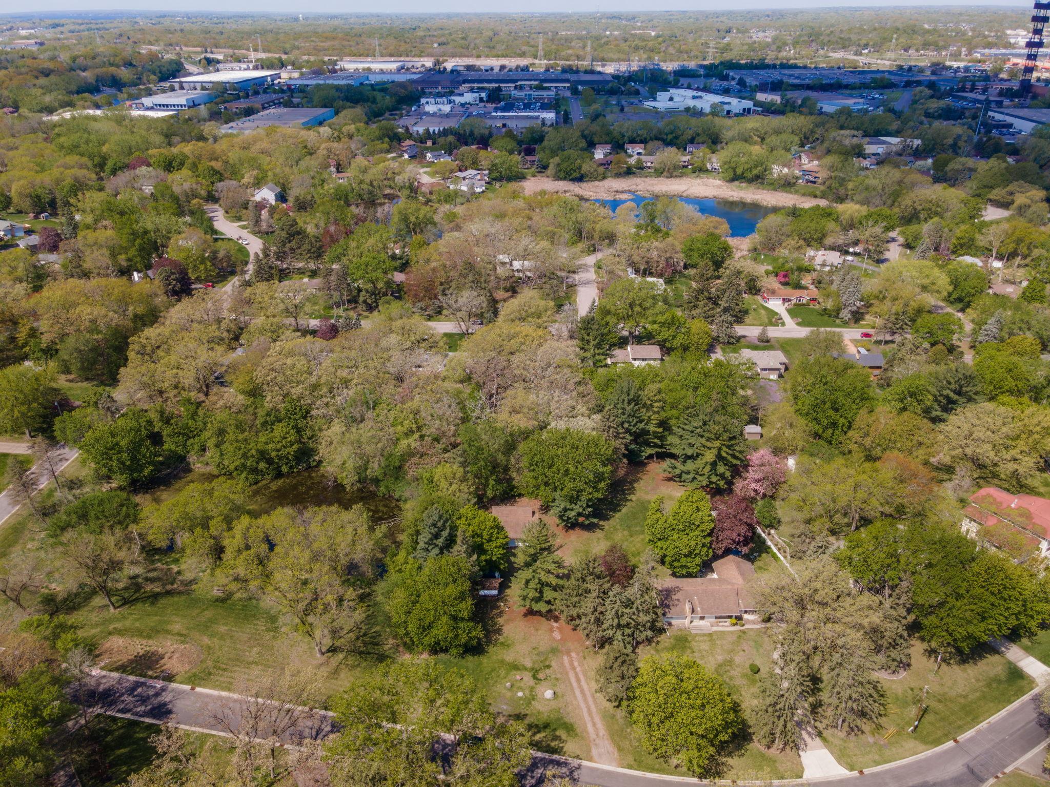 43-web-or-mls-1125-oakview-ln-n.jpg