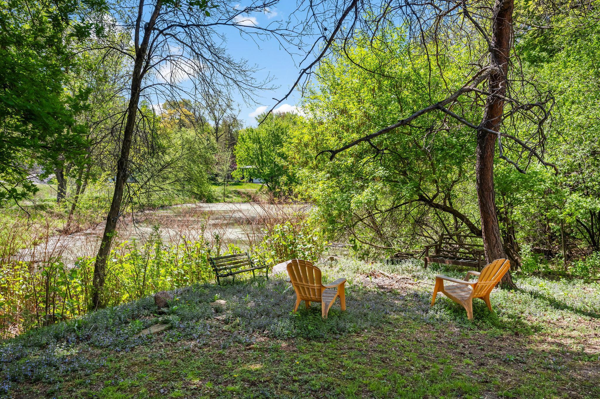40-web-or-mls-1125-oakview-ln-n.jpg