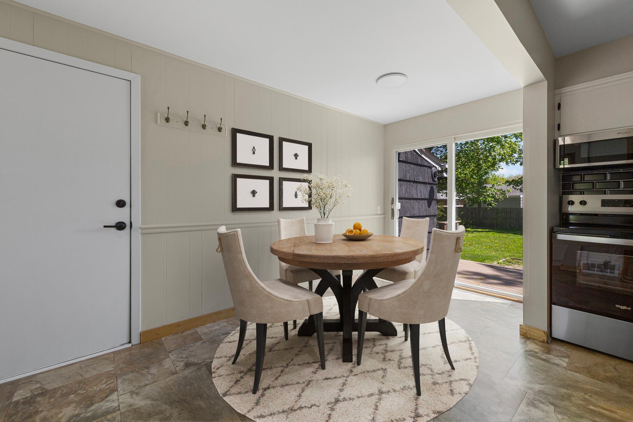 18_12a breakfast nook vs.jpg