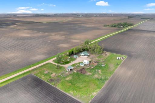 5134 340th Avenue, Blue Earth, MN 56013
