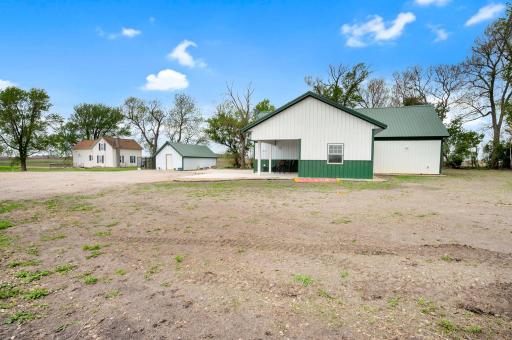 5134 340th Avenue, Blue Earth, MN 56013
