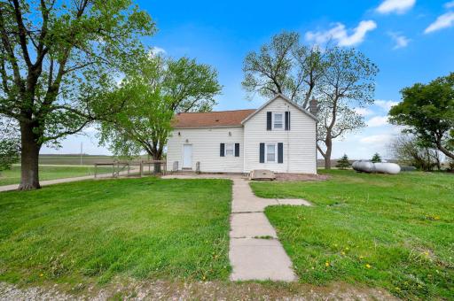 5134 340th Avenue, Blue Earth, MN 56013