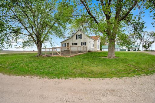 5134 340th Avenue, Blue Earth, MN 56013