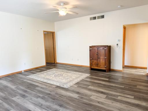 160 Cardinal Lane, Clearwater, MN 55320