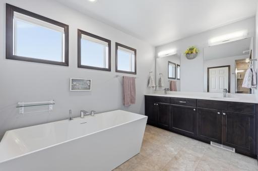 8853 Meadowlark Parkway, Horace, ND 58047