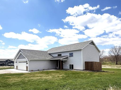 7822 Hummingbird Lane SW, Alexandria, MN 56308