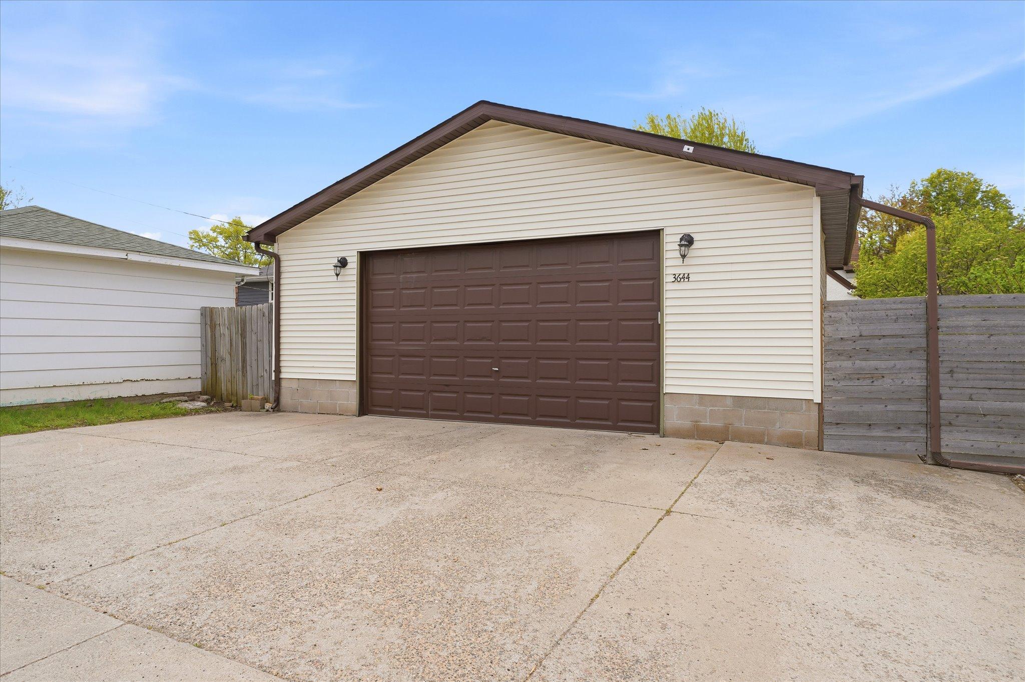 Over-sized 26x23 Garage, Vinyl Siding