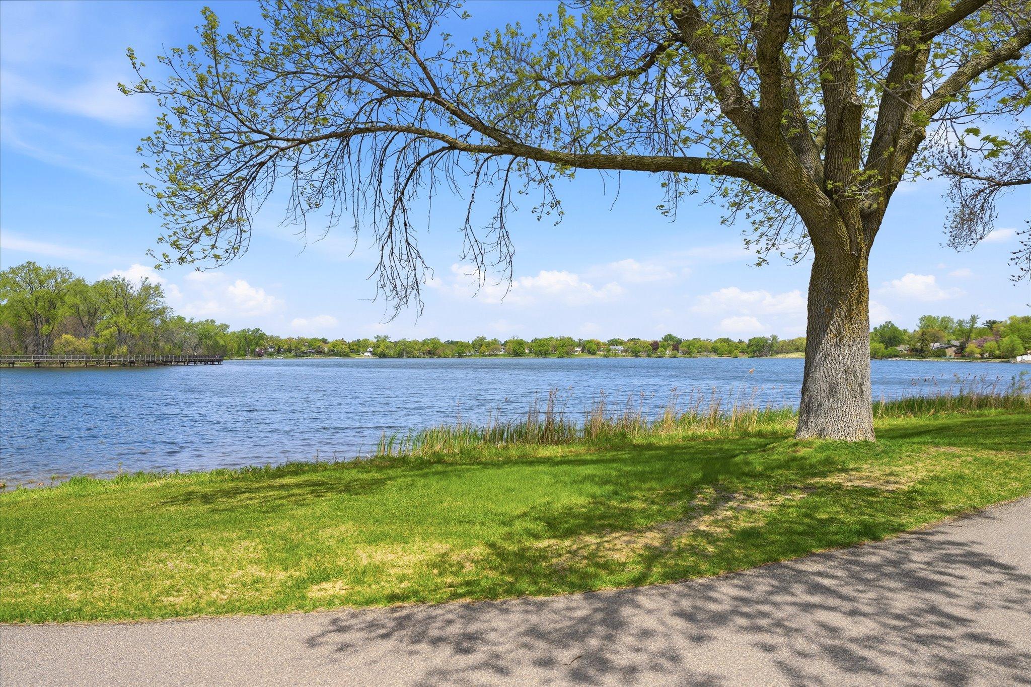 Serene Lakeview