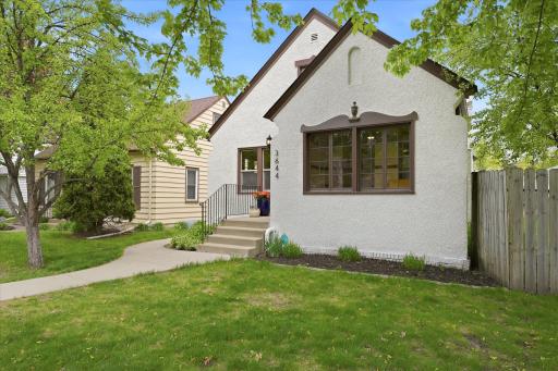 3644 Hubbard Avenue N, Minneapolis, MN 55422