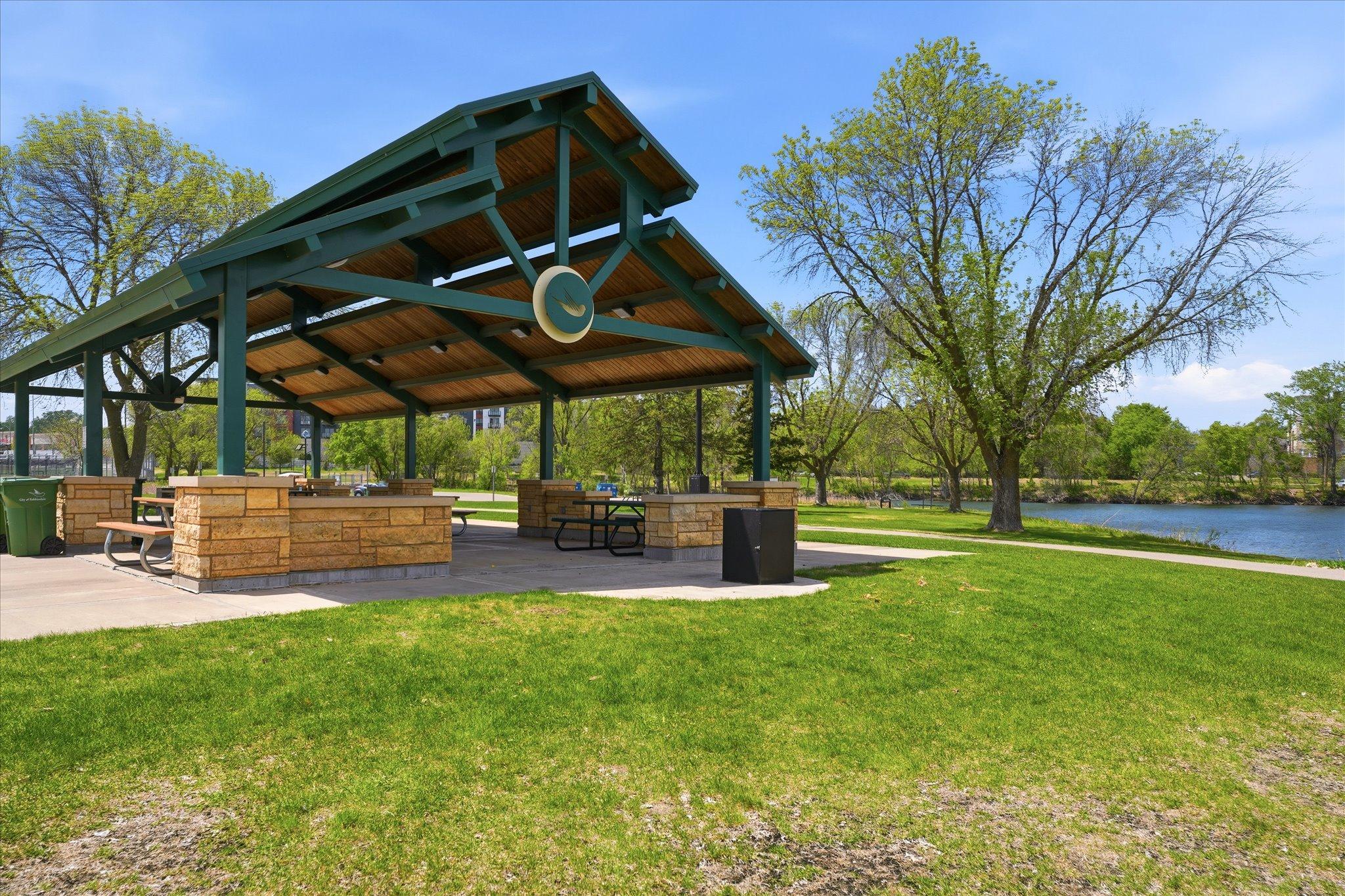 Covered Picnic/Shelter area