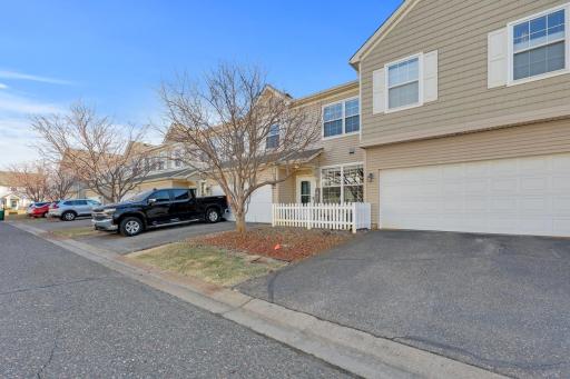 1940 Bluestem Lane, Shoreview, MN 55126