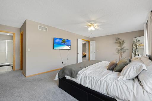 1940 Bluestem Lane, Shoreview, MN 55126