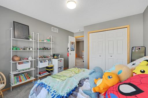 1940 Bluestem Lane, Shoreview, MN 55126