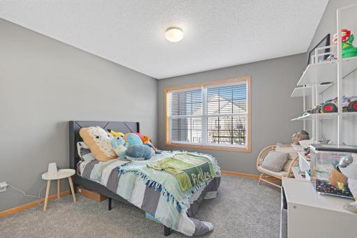 1940 Bluestem Lane, Shoreview, MN 55126
