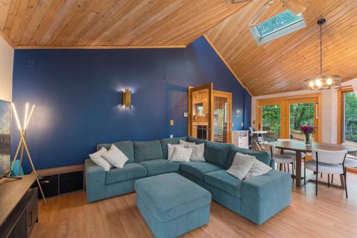 1 Tip Top Lane, Saint Paul, MN 55115