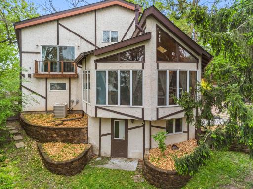 1 Tip Top Lane, Saint Paul, MN 55115