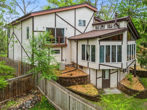 1 Tip Top Lane, Saint Paul, MN 55115
