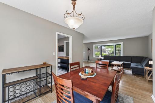 2041 Emerald Lane, Eagan, MN 55122