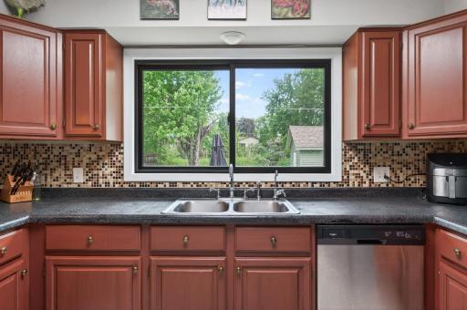 2041 Emerald Lane, Eagan, MN 55122