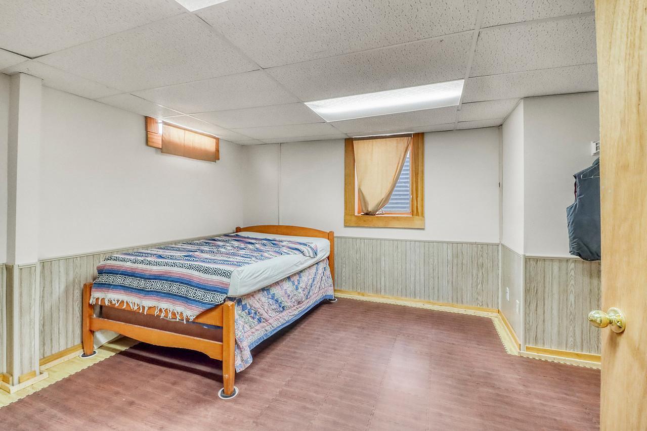 Basement Bedroom1_1-g.jpg