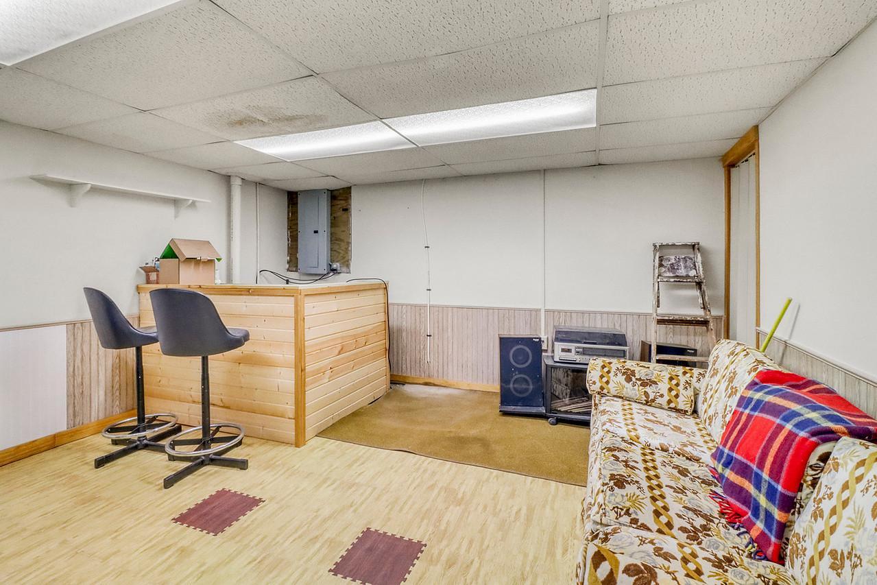 Basement1_2-g.jpg