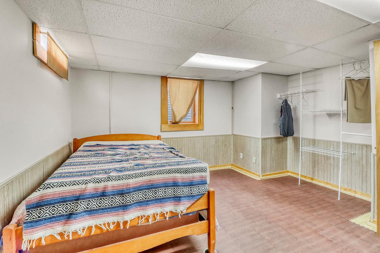 Basement Bedroom1_2-g.jpg