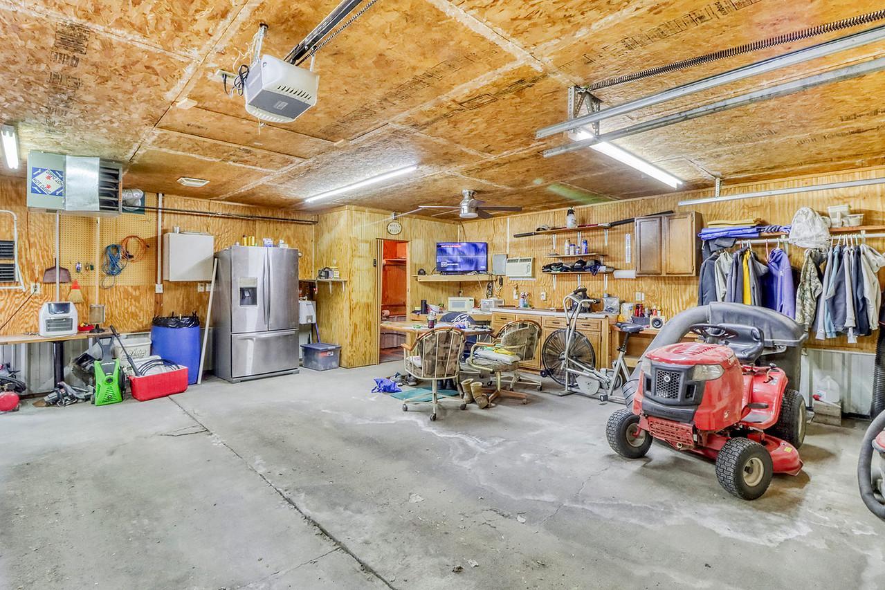 Garage1_1-g.jpg