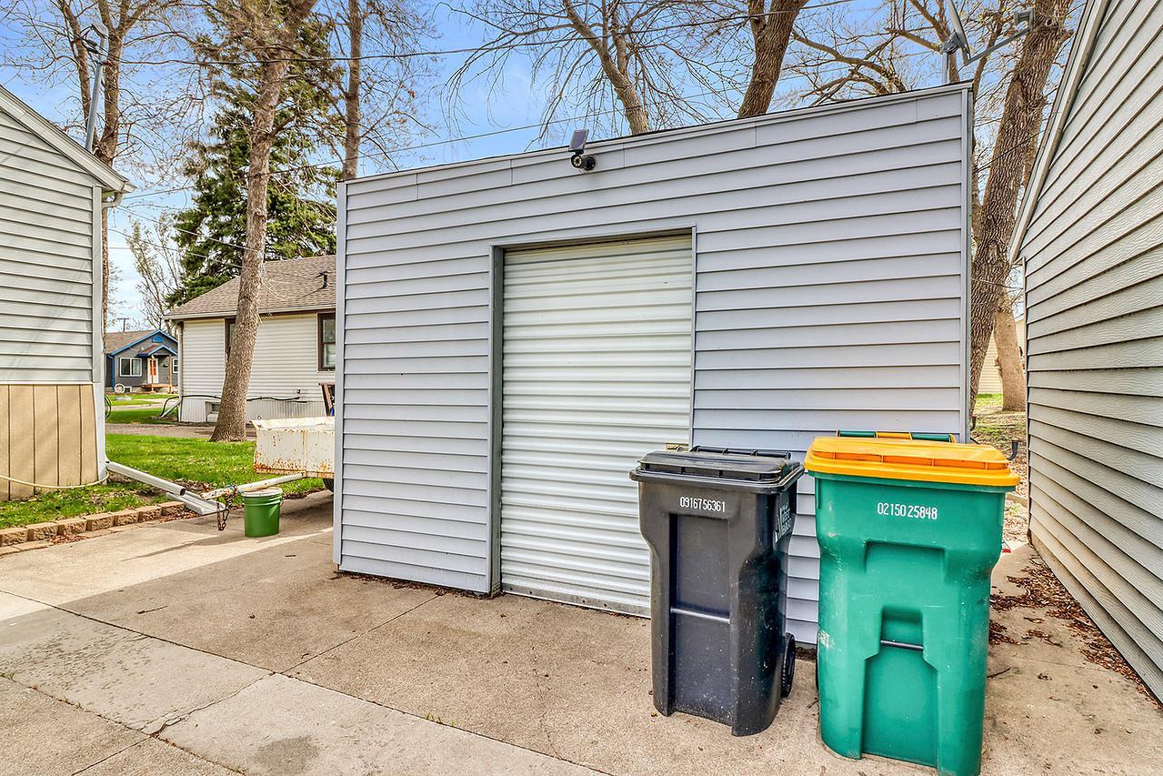 Shed1_1-g.jpg