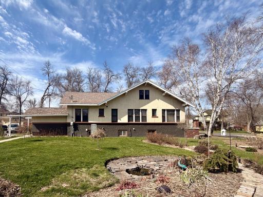 2201 5th Avenue E, Hibbing, MN 55746