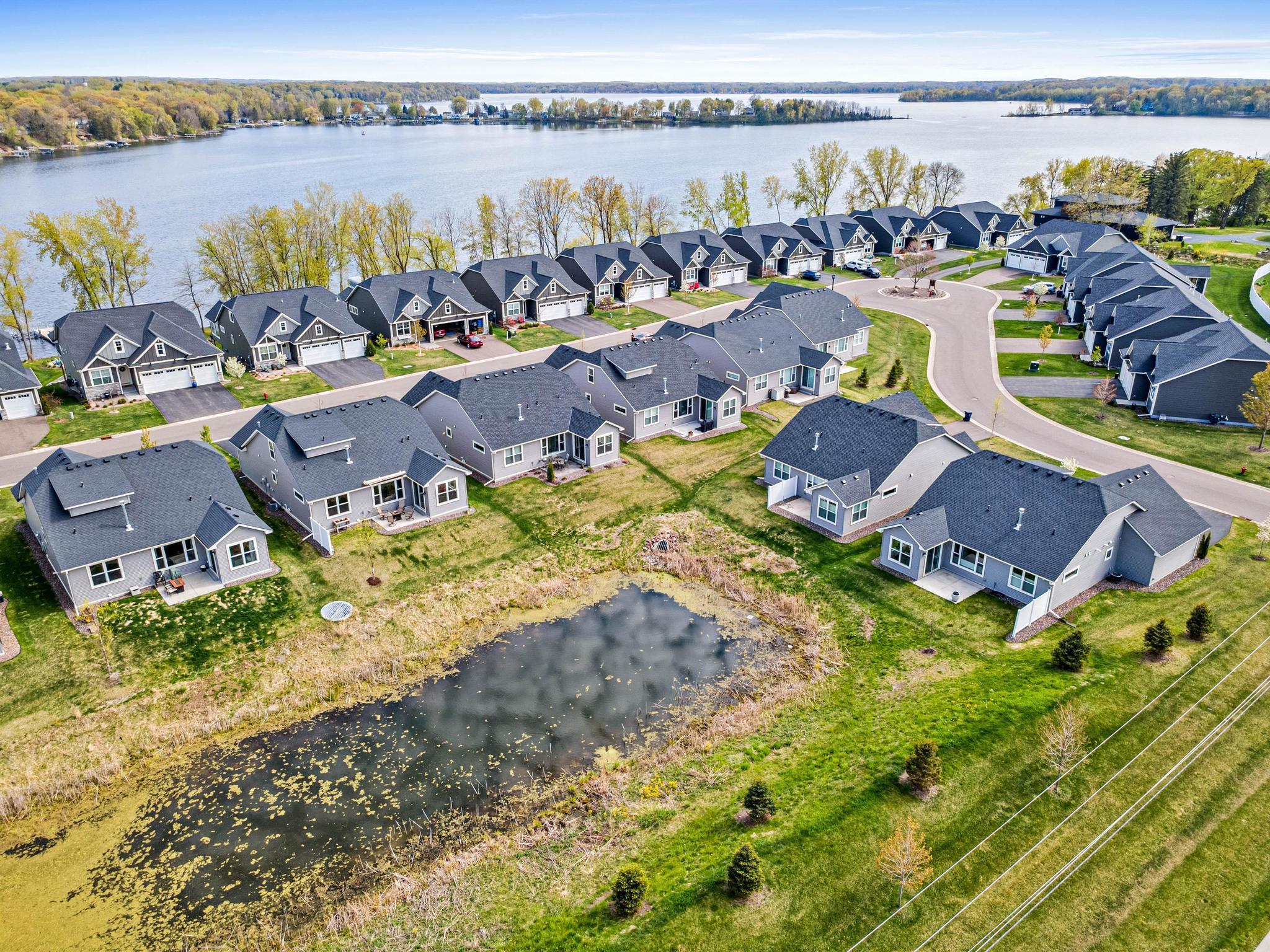 This community is on Little Green Lake